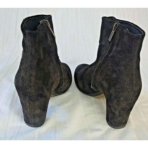 Kenneth Cole Reaction Zip Boot Bootie 6.5 M  Brown Suede “Look Over Here” - Picture 5 of 9